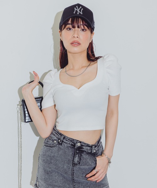 BLONDEY（ブロンディ）の「ハートネックパフスリーブトップス（Tシャツ/カットソー・レディース・ホワイト/ブラック/オレンジ・FREE）」の20枚目の写真