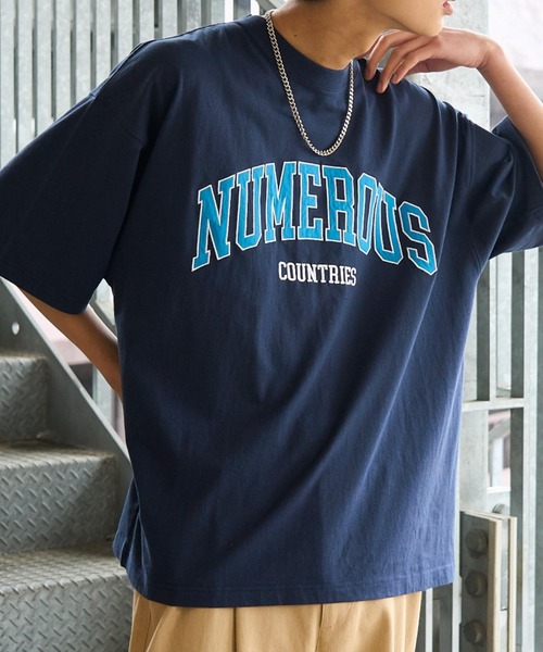 WEGO（ウィゴー）の「WEGO/アクセ付きカレッジ半袖Tシャツ（Tシャツ/カットソー・メンズ・ダークグリーン/ホワイト/ネイビー・MEDIUM/LARGE）」の3枚目の写真