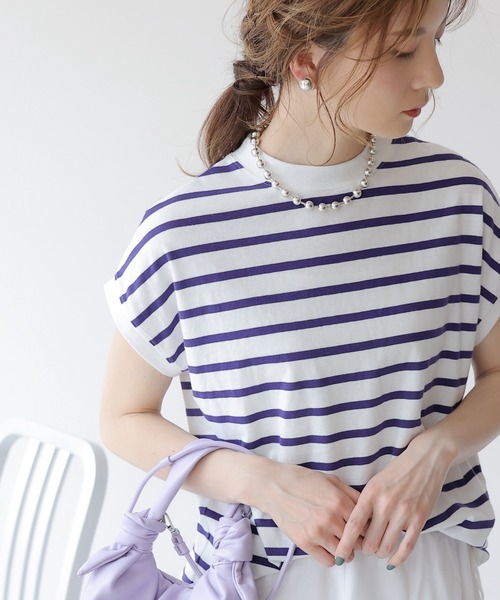 frames RAY CASSIN（フレームスレイカズン）の「WEB限定．フレンチスリーブモックネックTシャツ(無地/ボーダー)（Tシャツ/カットソー・レディース・ブラック/ベージュ/オフホワイト/ピンク/ネイビー/ネイビー系/ピンク系・FREE）」の6枚目の写真