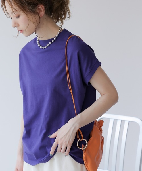 frames RAY CASSIN（フレームスレイカズン）の「WEB限定．フレンチスリーブモックネックTシャツ(無地/ボーダー)（Tシャツ/カットソー・レディース・ブラック/ベージュ/オフホワイト/ピンク/ネイビー/ネイビー系/ピンク系・FREE）」の5枚目の写真