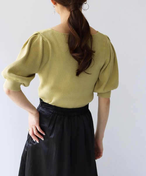 HER CLOSET（ハークローゼット）の「【TWENTY THREE】WEB限定ハートネックパフスリーブリブニットトップス（ニット/セーター・レディース・ブラック/パープル/イエロー/アイボリー・M）」の11枚目の写真