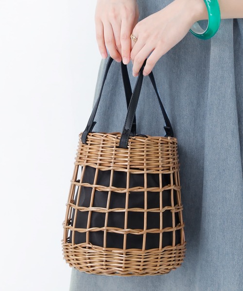 osharewalker（オシャレウォーカー）の「『編み柳巾着カゴバッグ』（かごバッグ・レディース・ブラック/アイボリー・FREE）」の20枚目の写真