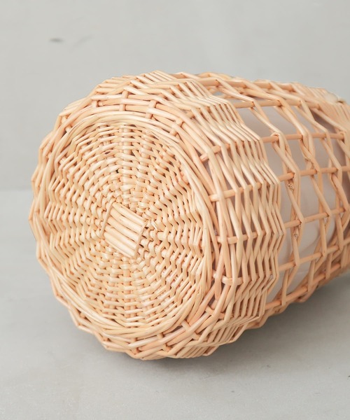 osharewalker（オシャレウォーカー）の「『編み柳巾着カゴバッグ』（かごバッグ・レディース・ブラック/アイボリー・FREE）」の9枚目の写真