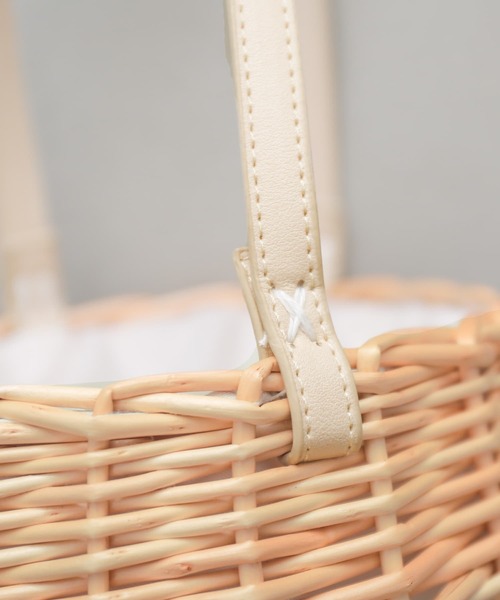 osharewalker（オシャレウォーカー）の「『編み柳巾着カゴバッグ』（かごバッグ・レディース・ブラック/アイボリー・FREE）」の14枚目の写真