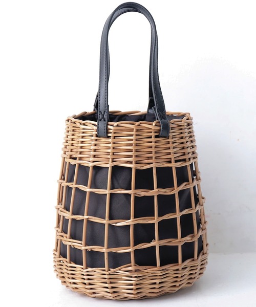 osharewalker（オシャレウォーカー）の「『編み柳巾着カゴバッグ』（かごバッグ・レディース・ブラック/アイボリー・FREE）」の18枚目の写真