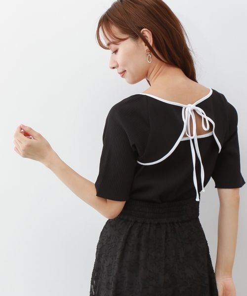 mysty woman（ミスティウーマン）の「バックオープンパイピングプルオーバー 297713（Tシャツ/カットソー・レディース・ブラック/オフホワイト/ベージュ・FREE）」の7枚目の写真