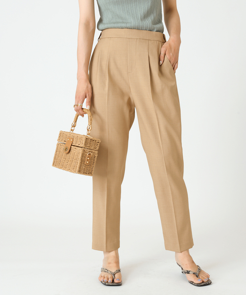 B.C STOCK（ベーセーストック）の「カラーテーパードパンツ（スラックス・レディース・グリーン/ホワイト/ベージュ/ブラック/ピンク・MEDIUM/SMALL）」の3枚目の写真