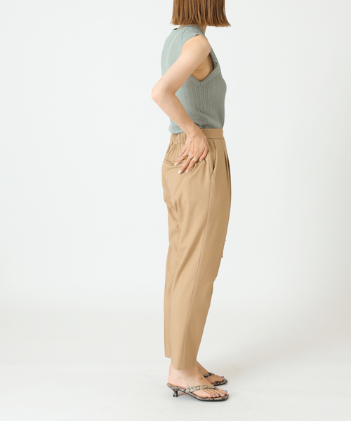 B.C STOCK（ベーセーストック）の「カラーテーパードパンツ（スラックス・レディース・グリーン/ホワイト/ベージュ/ブラック/ピンク・MEDIUM/SMALL）」の17枚目の写真