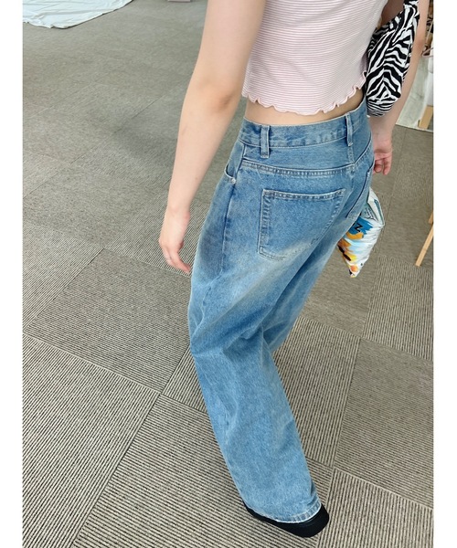 JUMELLE(ジュメロ)の「ローライズデニムパンツ(デニムパンツ・レディース・ブルー・SMALL/MEDIUM)」の2枚目の写真