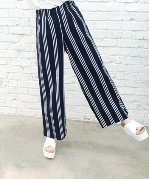 Chico（チコ）の「ストライプワイドPT（その他パンツ・レディース・ホワイト/ネイビー・FREE）」の2枚目の写真