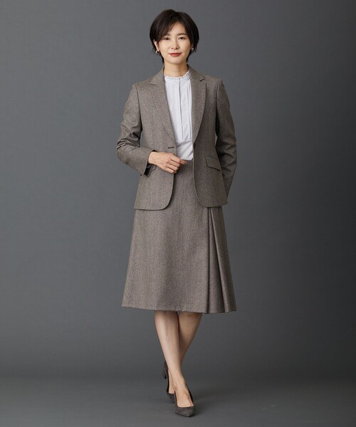 J.PRESS Ladies(J.プレス レディス)の「ウォッシャブルウールジャージー フリル衿 カットソー(Tシャツ/カットソー・レディース・ライトグレー系/サックスブルー系/ふじ色系/ネイビー系・SMALL)」の6枚目の写真