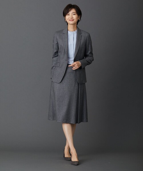 J.PRESS Ladies(J.プレス レディス)の「ウォッシャブルウールジャージー フリル衿 カットソー(Tシャツ/カットソー・レディース・ライトグレー系/サックスブルー系/ふじ色系/ネイビー系・SMALL)」の8枚目の写真