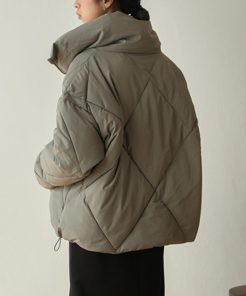 Chillfar(チルファー)の「ダイヤキルトBIG中綿ダウンジャケット(ダウンジャケット/コート・レディース・ブラック/カーキ/アイボリー・MEDIUM/LARGE)」の5枚目の写真