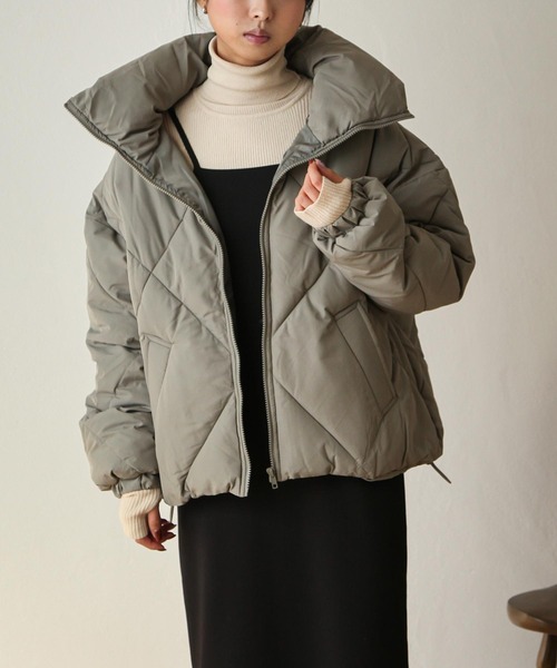 Chillfar(チルファー)の「ダイヤキルトBIG中綿ダウンジャケット(ダウンジャケット/コート・レディース・ブラック/カーキ/アイボリー・MEDIUM/LARGE)」の8枚目の写真