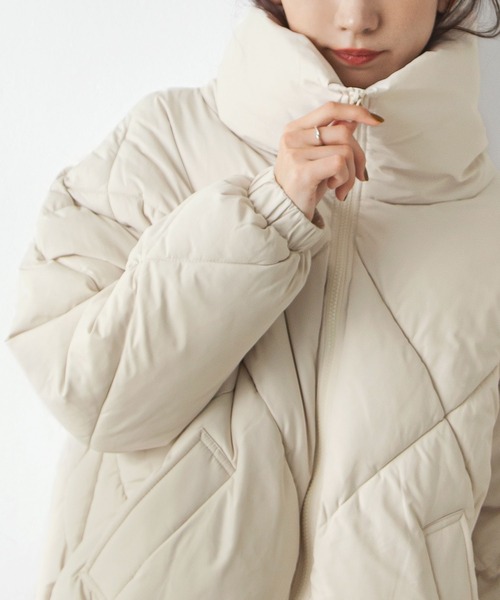 Chillfar(チルファー)の「ダイヤキルトBIG中綿ダウンジャケット(ダウンジャケット/コート・レディース・ブラック/カーキ/アイボリー・MEDIUM/LARGE)」の9枚目の写真