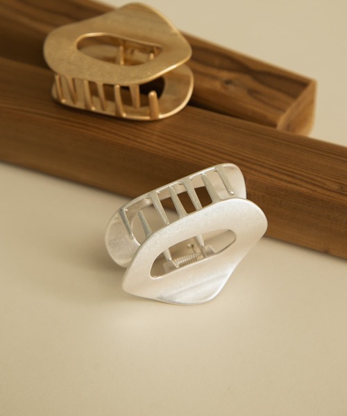 SMELLY（スメリー）の「メタルオーバルバンス（その他ヘアアクセサリー・レディース・シルバー/ゴールド・-）」の10枚目の写真