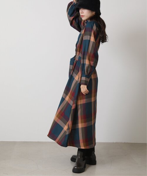 RAY CASSIN（レイカズン）の「チェック柄ウエストベルトスキッパーワンピース（シャツワンピース・レディース・ブラウン/レッド/グリーン/パープル・FREE）」の7枚目の写真