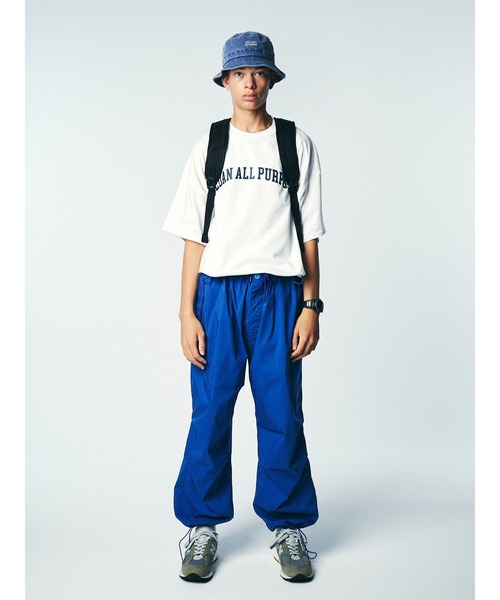 And A(アンドエー)の「SEDAN ALL-PURPOSE セダンオールパーパス / Arch Logo S/S Tee オーバーサイズ アーチロゴプリントTシャツ / SD23S-CT09(Tシャツ/カットソー・メンズ・アッシュグレー/ホワイト・LARGE/X-LARGE)」の3枚目の写真