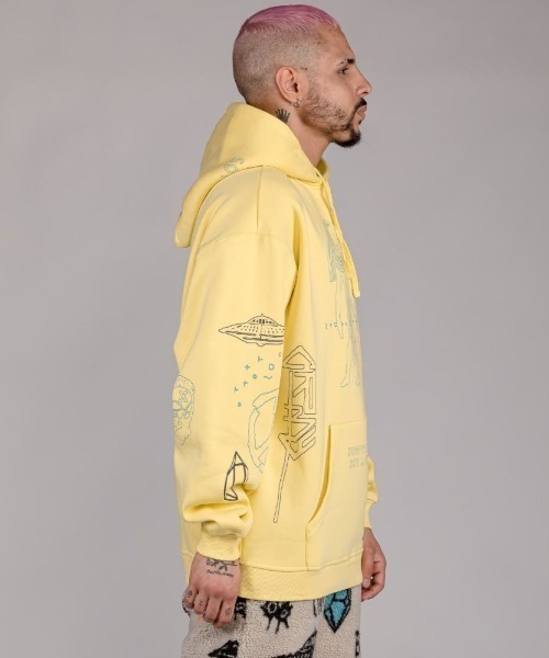 GRIMEY(グライミー)の「GRMY(GRIMEY)/グライミー/LOST BOYS HOODIE(パーカー・メンズ・ブラック/イエロー・L/M/XL)」の16枚目の写真