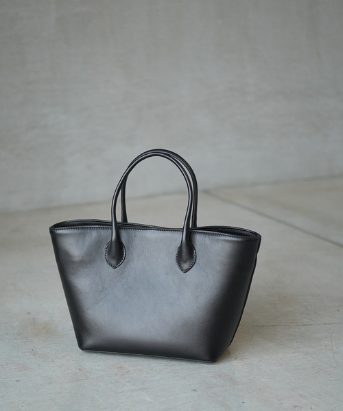 MAISON CANAU ブラックレザートートバッグ MAISON CANAU ブラックレザートートバッグ
