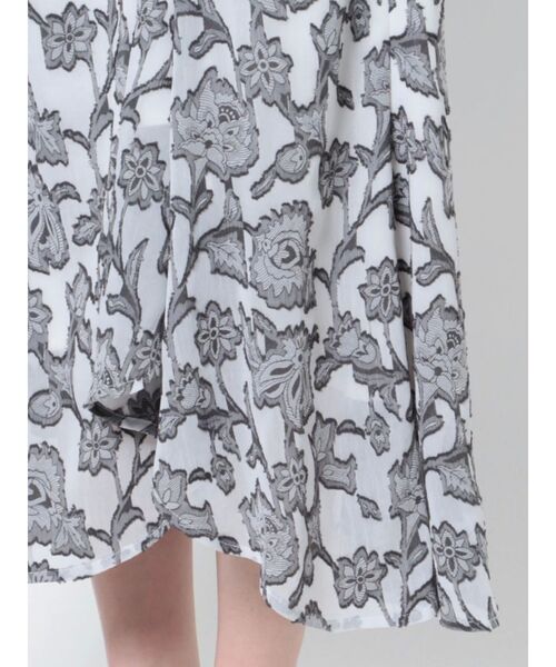 LAGUNAMOON（ラグナムーン）の「アシンメトリージャガードフレアスカート（スカート・レディース・ブラック/アイボリー・SMALL/MEDIUM）」の5枚目の写真