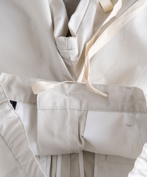 BRICK & SONS(ブリックアンドサンズ)の「VENTILE ストレートパンツ(スラックス・メンズ・ブラック/キナリ・S/M/L)」の15枚目の写真