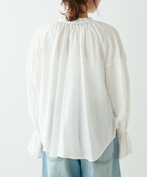 PUAL CE CIN(ピュアルセシン)の「【Du noir】袖フレアブラウス(シャツ/ブラウス・レディース・オフホワイト/ブルー系・FREE)」の9枚目の写真