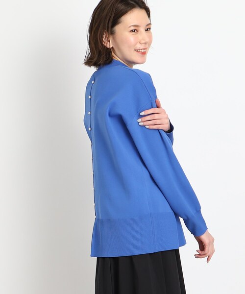 DRESKIP（ドレスキップ）の「◆後ろ姿も抜かりなく【セットアップ可】スポンディッシュニット（ニット/セーター・レディース・ブラック/ブルー/ナチュラル/レモンイエロー・02/03/04）」の3枚目の写真