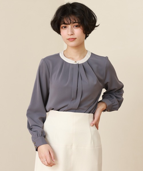 TRUDEA(トルディア)の「配色使い2WAYバンドカラーブラウス(シャツ/ブラウス・レディース・ベージュ/ホワイト/グリーン/チャコールグレー/ピンクベージュ・SMALL/MEDIUM/LARGE)」の2枚目の写真