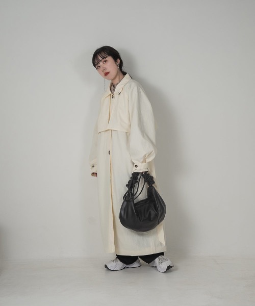 lawgy（ラウジー）の「drawstring 2way bag（ハンドバッグ・レディース・ブラック/アイボリー・FREE）」の12枚目の写真