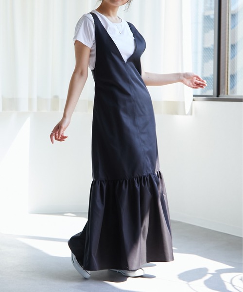 ECRIRE（エクリール）の「フレアジャンパースカート（ジャンパースカート・レディース・ブラック/オフホワイト・M/L）」の3枚目の写真