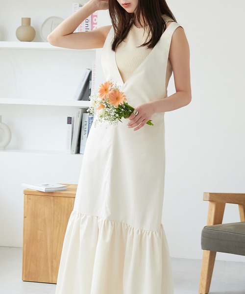 ECRIRE（エクリール）の「フレアジャンパースカート（ジャンパースカート・レディース・ブラック/オフホワイト・M/L）」の11枚目の写真