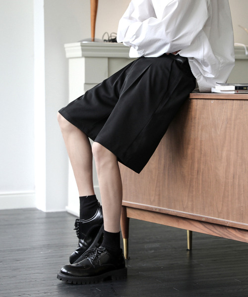 neos(ネオス)の「【neos -addictive design-】ワイドシルエット スラックス ハーフ タック パンツ(スラックス・メンズ・ブラック/チャコールグレー/ベージュ・MEDIUM/LARGE/X-LARGE)」の11枚目の写真