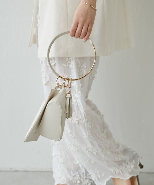 PAPILLONNER（パピヨネ）の「【OT】リングハンドルマルチバッグ/ケース（ハンドバッグ・レディース・ブラック/オフホワイト・FREE）」の4枚目の写真