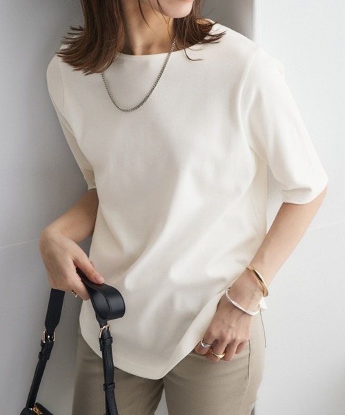 nissen(ニッセン)の「UVカット綿100%フライス素材ボートネック5分袖Tシャツ(Tシャツ/カットソー・レディース・グレイッシュベージュ/ローズ/ブラック/ブルー/グリーン/オフホワイト/カーキ・LL/M/S/L)」の2枚目の写真