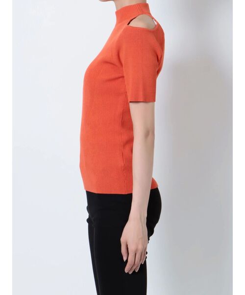 LAGUNAMOON（ラグナムーン）の「オープンショルダーニットプルオーバー（ニット/セーター・レディース・オレンジ/ブルー/アイボリー/ブラック・FREE）」の17枚目の写真