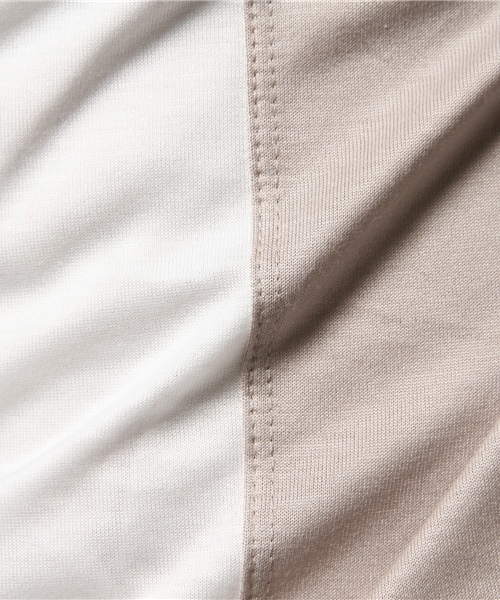 KATHARINE HAMNETT LONDON (キャサリンハムネットロンドン)の「BICOLOR ASYMMETRY CUT / バイカラーアシンメトリーカットTシャツ(Tシャツ/カットソー・メンズ・ホワイト/ネイビー・XL/L/M/S)」の8枚目の写真