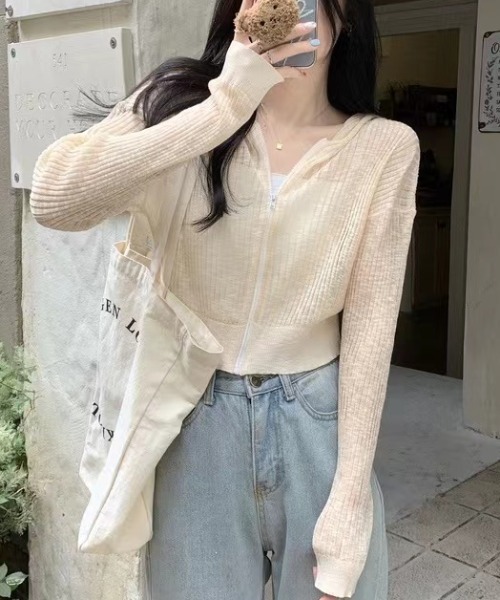 Sibra（シブラ）の「UVケア・接触冷感ショート丈カーディガン（カーディガン/ボレロ・レディース・パープル/ベージュ/ホワイト/ブルー/イエロー・M）」の8枚目の写真