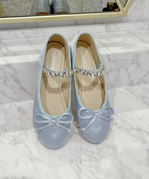 Loueme（ルエム）の「ビジューストラップバレエシューズ（バレエシューズ・レディース・アイボリー/ライトブルー/ピンク・23.5cm/24.5cm）」の5枚目の写真