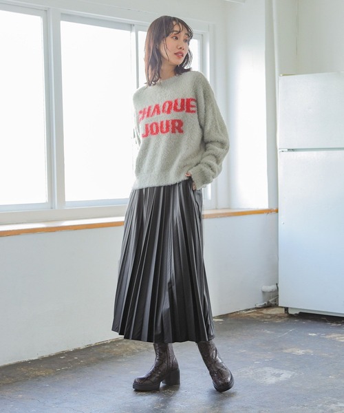 niko and...(ニコアンド)の「レザーライクロングプリーツスカート(スカート・レディース・ブラック/アイボリー/イエロー×ブラック・MEDIUM/LARGE)」の17枚目の写真