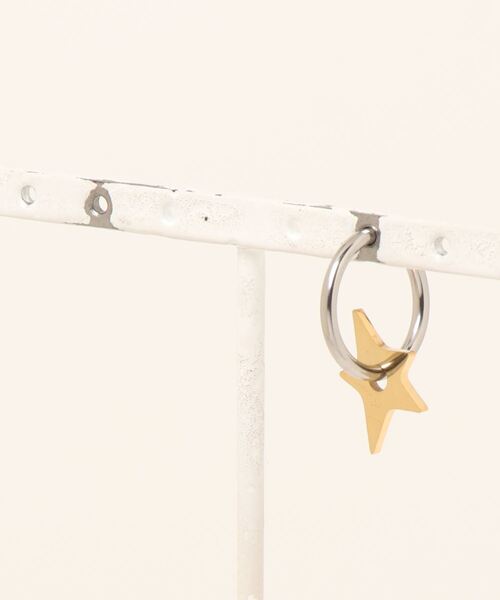 Fun & Daily（ファンアンドデイリー）の「1ピース・スタードロップサークルイヤリング（イヤリング・メンズ・シルバー系その他/シルバー・FREE）」の4枚目の写真