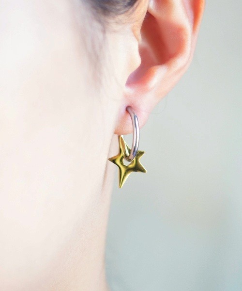 Fun & Daily（ファンアンドデイリー）の「1ピース・スタードロップサークルイヤリング（イヤリング・メンズ・シルバー系その他/シルバー・FREE）」の7枚目の写真
