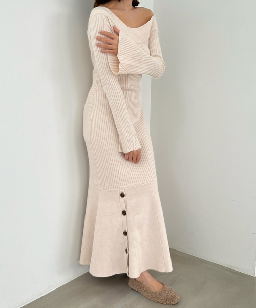 Olu.(オルドット)の「フレアスリーブニットワンピース(ワンピース・レディース・アイボリー/ブラック/モカ・FREE)」の14枚目の写真