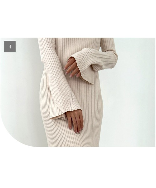 Olu.(オルドット)の「フレアスリーブニットワンピース(ワンピース・レディース・アイボリー/ブラック/モカ・FREE)」の12枚目の写真