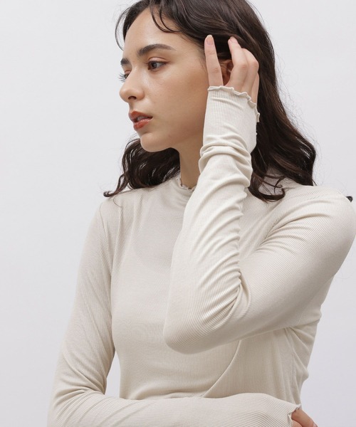 LAKOLE（ラコレ）の「メロウタートルインナー / 961223（Tシャツ/カットソー・レディース・スカイブルー/ブラック/グリーン/サンドグレー/ナチュラル・SMALL/MEDIUM）」の3枚目の写真