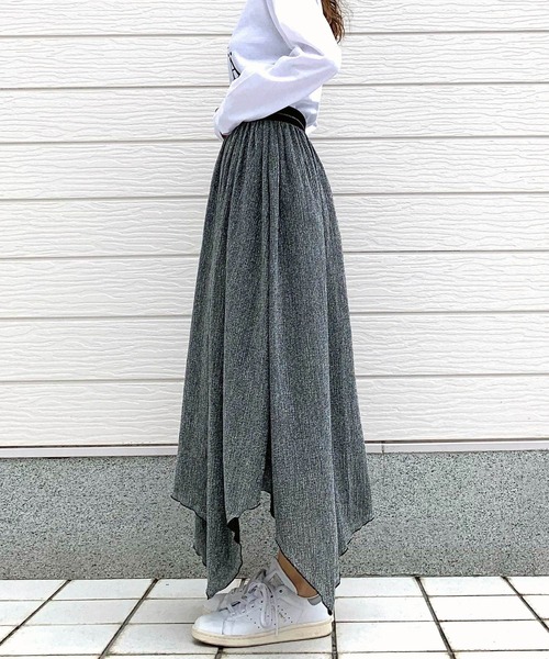 Q（キュー）の「イレヘムプリーツスカート（スカート・レディース・ブラック/シルバー・MEDIUM）」の3枚目の写真