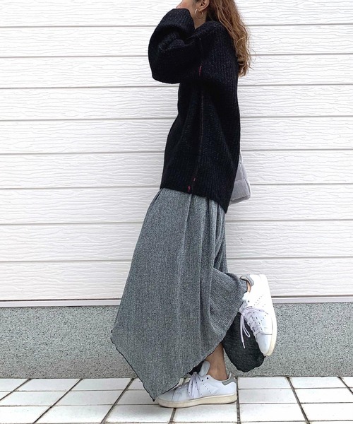 Q（キュー）の「イレヘムプリーツスカート（スカート・レディース・ブラック/シルバー・MEDIUM）」の7枚目の写真