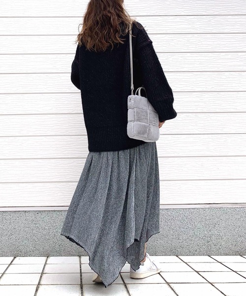 Q（キュー）の「イレヘムプリーツスカート（スカート・レディース・ブラック/シルバー・MEDIUM）」の6枚目の写真