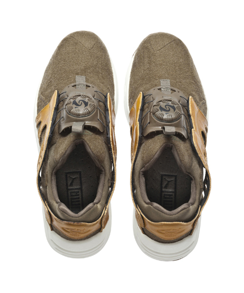 PUMA（プーマ）の「DISC BLAZE FELT (UNISEX)（スニーカー・メンズ・ブラック/グレー/ブラウン・24.0cm/27.0cm/29.0cm/23.5cm/26.5cm/22.5cm/25.5cm/23.0cm/25.0cm/26.0cm/27.5cm/31cm/30.0cm/28.0cm/28.5cm/24.5cm）」の4枚目の写真