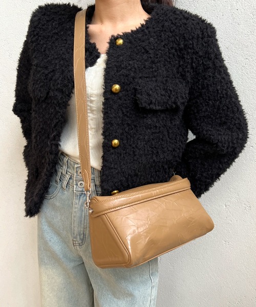 Olu.(オルドット)の「ポケットデザインボアアウター(ノーカラーコート・レディース・ベージュ/ブラック・FREE)」の9枚目の写真